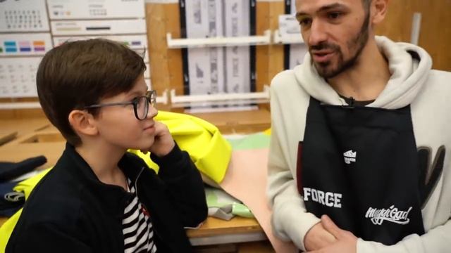 Школа кастомизации кроссовок от Maggi x Sneakerhead в пространстве Nike Box MSK смотреть онлайн