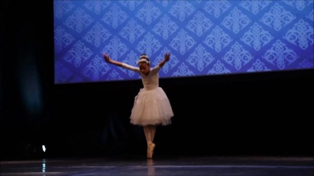 10-year-old dances "Dying Swan" смотреть онлайн