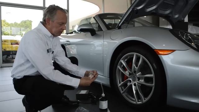 How to fix a flat tire on your Porsche смотреть онлайн