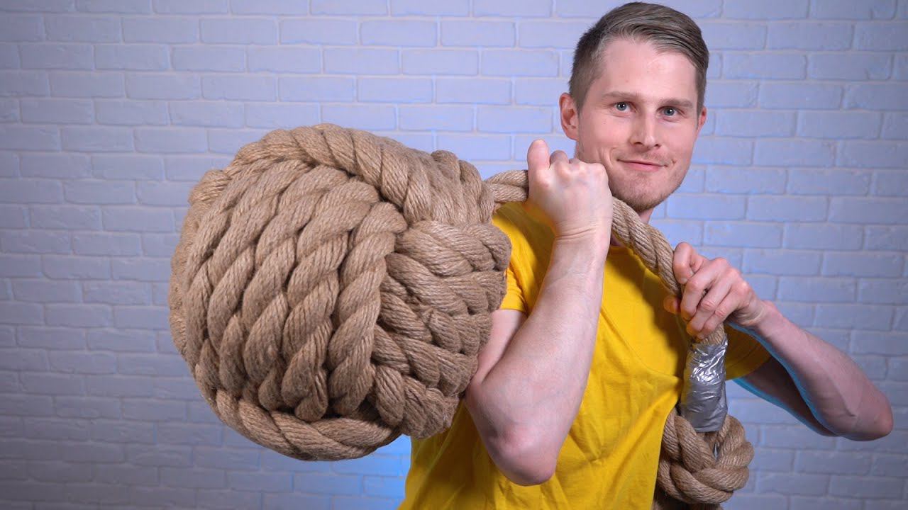 Самый большой кулак обезьяны в мире — кулак ГИГАНТСКОГО Кинг-Конга. смотреть онлайн
