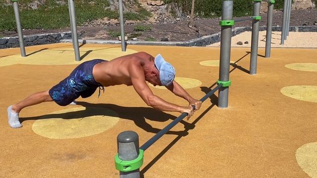 Workout Выход на две руки. Переучиваюсь… смотреть онлайн