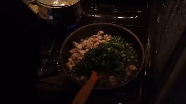 Как приготовить пасту в сливочном соусе/Рецепт пасты с курицей/Очень вкусный и простой рецепт смотреть онлайн