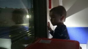 Двухэтажный поезд едем в Москву подарки Леве от РЖД