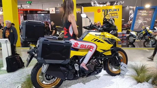 Les nouveautés Suzuki 2020 au salon de Milan EICMA смотреть онлайн