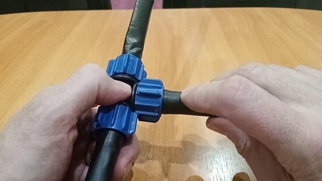 Универсальный тройник для капельной ленты 16 мм, слепой или капельной трубки, садовых шлангов 1/2". смотреть онлайн