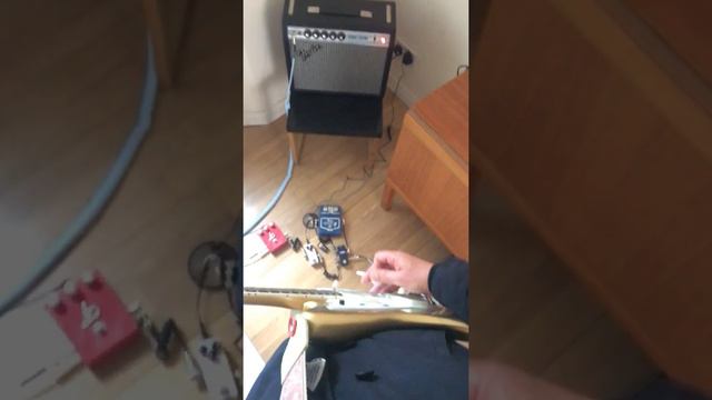 Fender 65 Jazzmaster, Duesenberg Red Echo, Ibanez Phase Tone 2, JHS Whitey Tighty, Keeley BL. смотреть онлайн