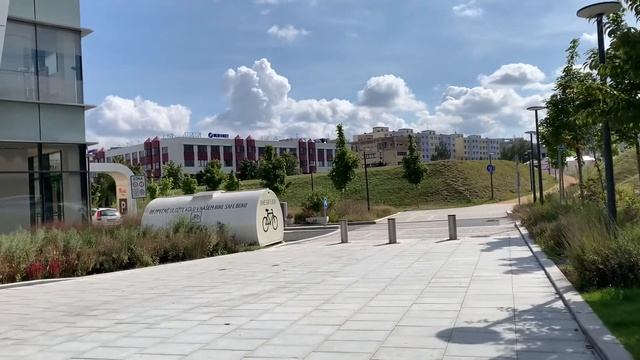 ШОППИНГ В ЧЕХИИ. ВЫБОР МАГАЗИНОВ В ТЦ WESTFIELD CHODOV. ЦЕНЫ В ZARA. В ПРАГЕ КРАДУТ ВЕЛИКИ. ФОНТАН смотреть онлайн