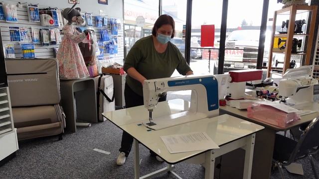 PFAFF PowerQuilter Q1600 and Viking Platinum Q160 Unboxing смотреть онлайн