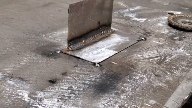 How to Grind welds on sheet metal смотреть онлайн