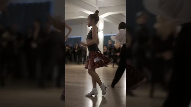 Тренировки по бальным танцам 24/7 смотреть онлайн