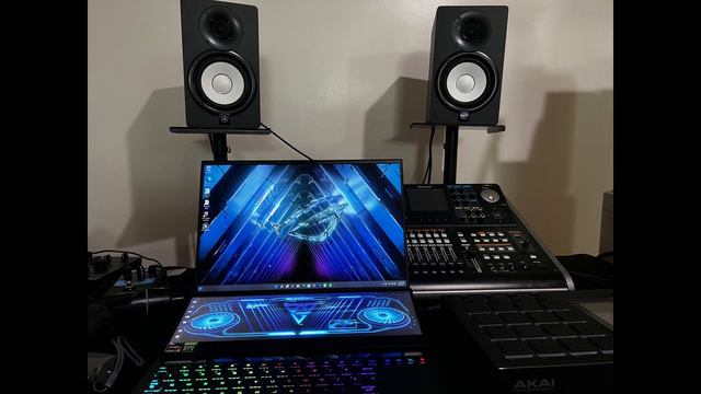 Zephyrus Duo 16 Sits in The SUN? direct sun light. смотреть онлайн