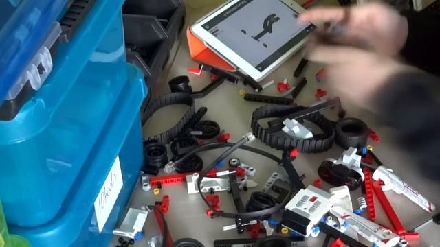 Lego Mindstorms ev3 SPIK3R Set Review&Time Lapse Building #5 смотреть онлайн
