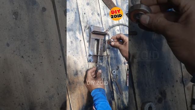 Home Made DIY A Metal Mini Drill Vise смотреть онлайн