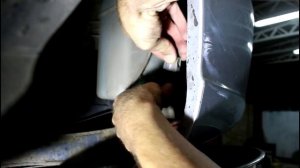 Замена насоса бачка омывателя  Hyundai Accent 1,5 Хендай Акцент 2006 года Тагаз