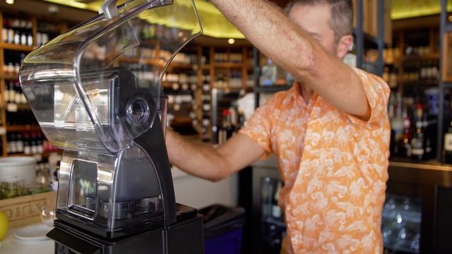 Test Kitchen: Episode 10 - Pink Lemon Aviation смотреть онлайн