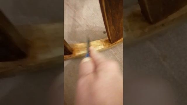 Снятие старого лака со стула смотреть онлайн