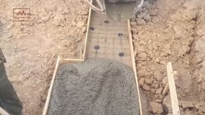 БЕТОННАЯ ПОДГОТОВКА ПОД ЛЕНТОЧНЫЙ ФУНДАМЕНТ ИЗ ФБС БЛОКОВ