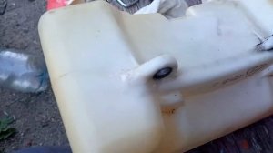 Ремонт бензобака на бензокосе.