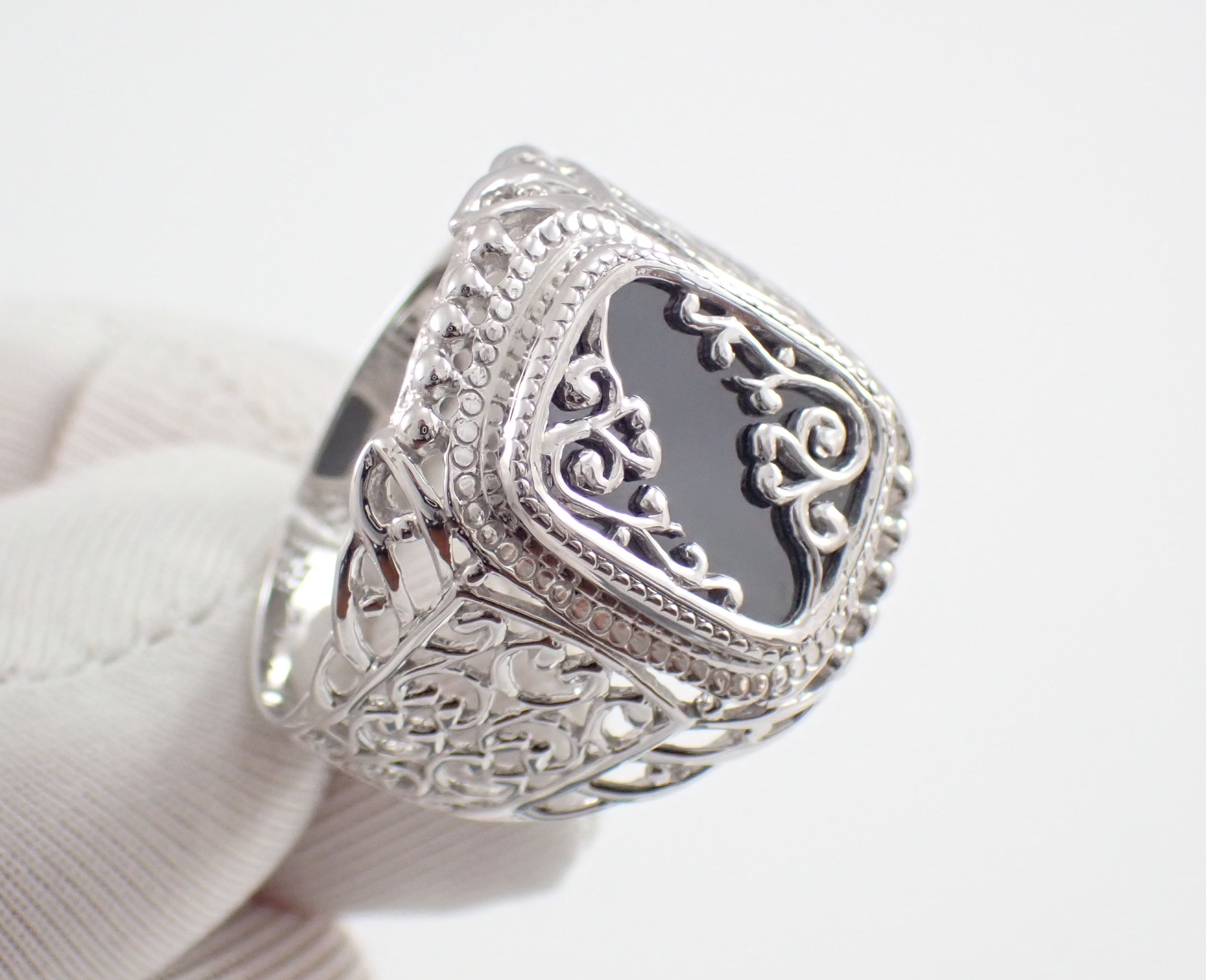 Печатка Мужская, инкрустация серебром, Артикул КМ-97_12_с, серебро 925 пробы смотреть онлайн