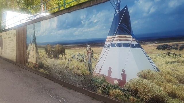 Путешествие через Красноярск в Иркутскую область, перевернутый дом, Красноярский зоопарк и шопинг! смотреть онлайн