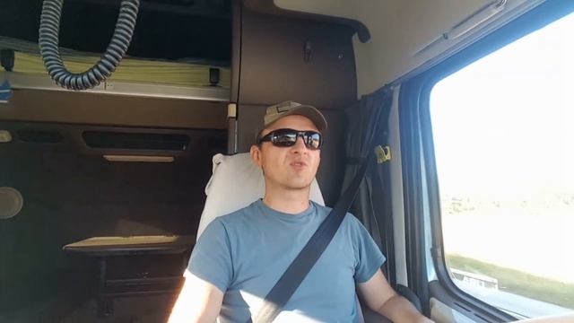 #Работа тракиста в США#О дорогах#ОБЗОР нового ТРАКА#Самый большой в мире TRUCK STOP смотреть онлайн