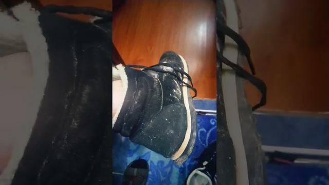 И ТАК КАЖДЫЙ ДЕНЬ/ КАК ИЗБАВИТЬСЯ ОТ ЗАПОХА/КАК УБРАТЬ ЗАПАХ В КРОССОВКАХ/ВОНЯЕТ/ПЛОХАЯ ПОГОДА/СОЛЬ смотреть онлайн