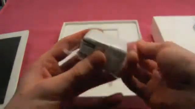Apple iPad 2 Unboxing - Black And White Review смотреть онлайн