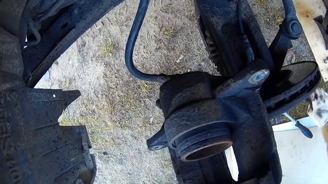 Замена передних тормозных колодок смотреть онлайн