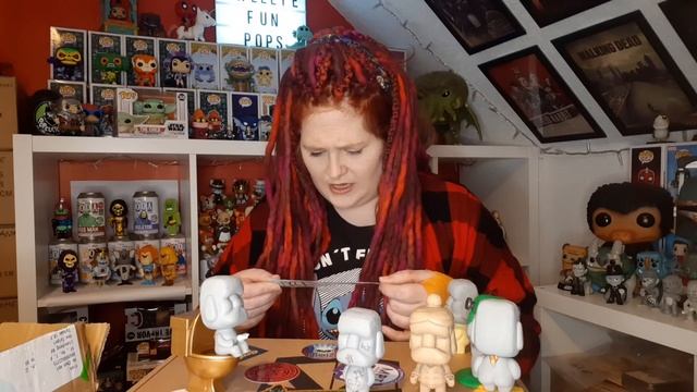 WHAT ON EARTH DID PETER BUY NOW??♀️ INTRODUCING BLUE MOAI COLLECTABLES FIGURES?♀️?♀️ смотреть онлайн