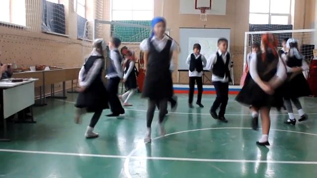 II школьный фестиваль "В дружбе народов - единство России" смотреть онлайн