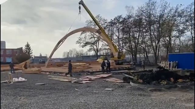 Изготовление и монтаж большепролетных арочных конструкций из клееного бруса. смотреть онлайн