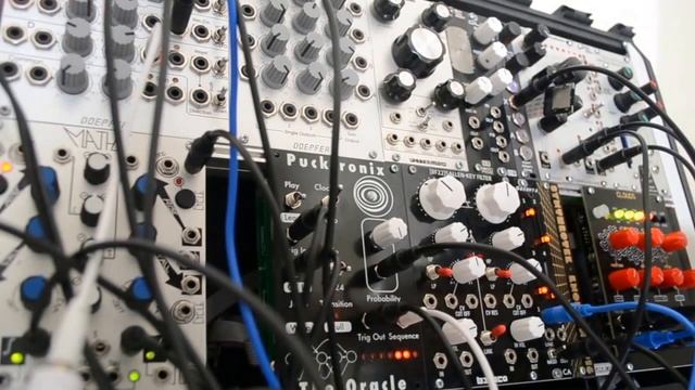 Using Pucktronix The Oracle to Sequence Mutable Instruments Clouds смотреть онлайн