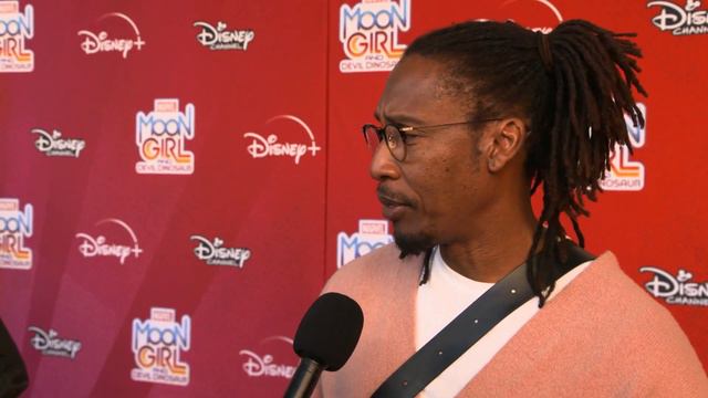 Moon Girl and Devil Dinosaur Cast Interviews - Red Carpet World Premiere смотреть онлайн