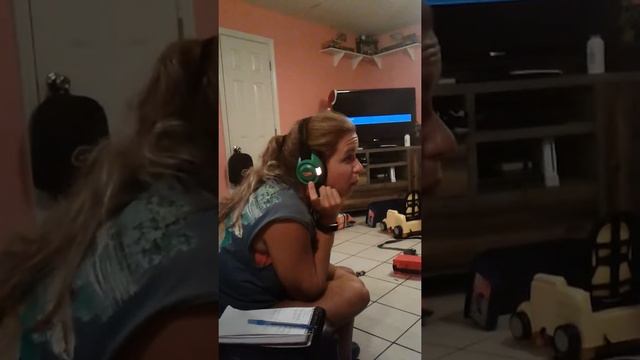 New game (Hearing Things) смотреть онлайн