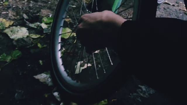 ВЕЛИК ПО ЦЕНЕ МАШИНЫ!!! (ОБЗОР НА ВЕЛОСИПЕД STRIDA) смотреть онлайн