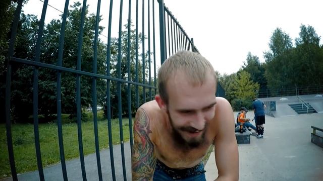 Провели GAME OF SCOOT на шоссе энтузиастов и покатались с Гринчем!!! смотреть онлайн