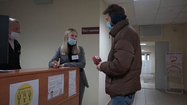 ВОСПИТАННИКИ САДА ДЕЛЯТ УЧРЕЖДЕНИЕ С ПЛЕСЕНЬЮ смотреть онлайн