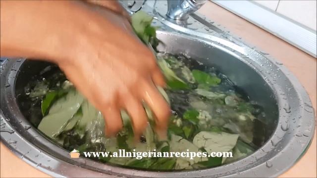 Unpacking & Storing Nigerian Food Ingredients from Nigeria | Baggage Allowance | Flo Chinyere смотреть онлайн