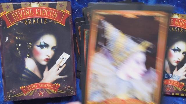 Divine Circus Oracle - Silent Flip-through смотреть онлайн