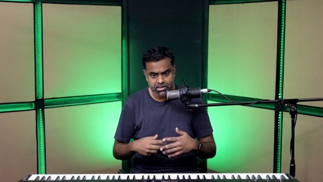 5 USEFUL Exercises to Practice a Chord with an EXTRA Note on the Piano смотреть онлайн