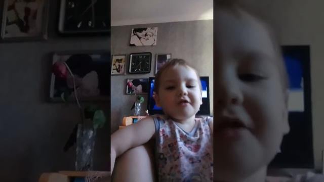 Надумваем шарик из жувачки смотреть онлайн