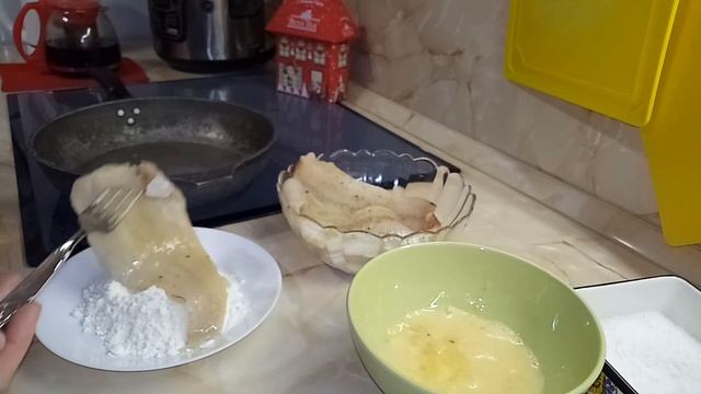 Минтай жареный/просто рецепт/ готовим дома смотреть онлайн