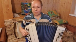 Сравнение белых тульских баянов, цельнопланочный и кусковой.