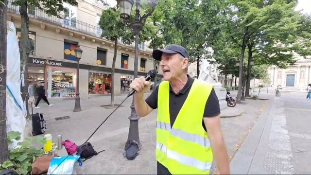 Non à la guerre et la propagande médiatique смотреть онлайн