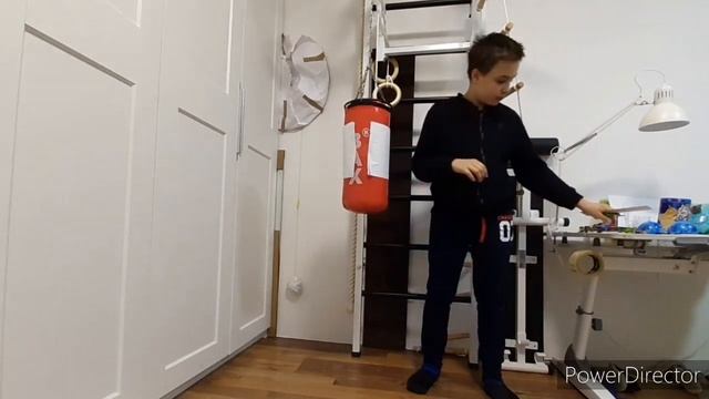 Насколько лист бумаги прочный? | Сила Бумаги | 2 часть смотреть онлайн