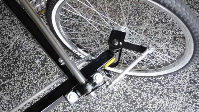 CUADRICICLO A PEDAL 05 - Mecanismo de retorno de la dirección смотреть онлайн