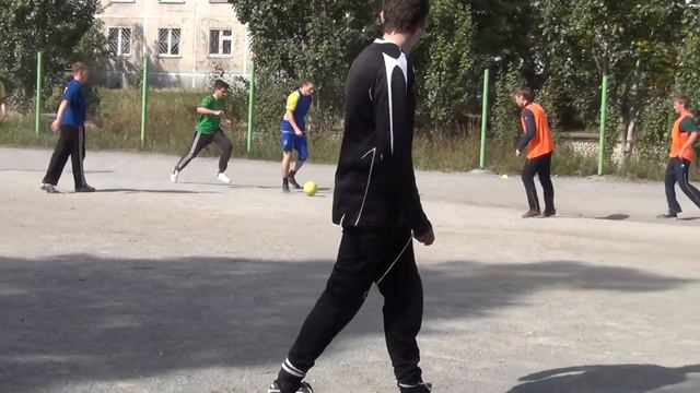 ДШ.Футбол.Штурм-Контакт.2.ч.18 смотреть онлайн