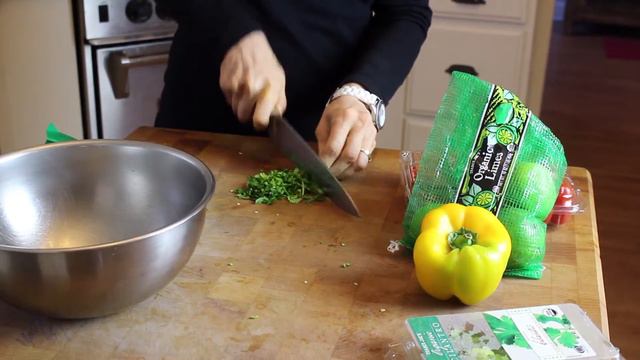 What a Fruitarian or All Raw Vegan Eats in a Day смотреть онлайн
