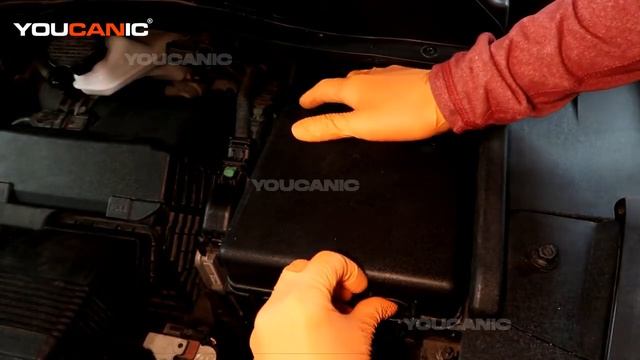 2015–2021 Kia Sedona - Fuse Box Location смотреть онлайн