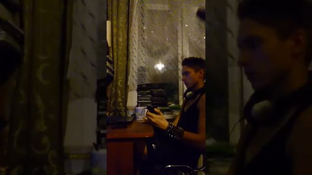 Интервью у восходящей рок звезды смотреть онлайн